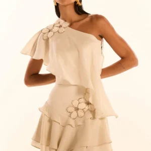 Blusa em linho com Flores